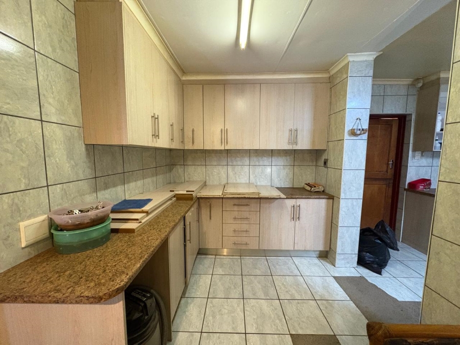 6 Bedroom Property for Sale in Dagbreek Free State